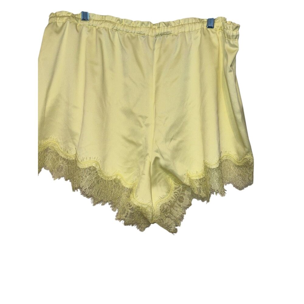 Women's Yellow Satin Lace Trim Pajama Shorts XL Lounge Shorts NWT